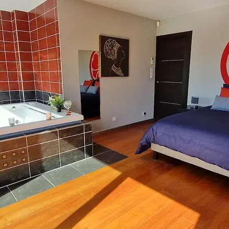 Villa La Mazal, Bord De Mer, Piscine, Double Baignoire Balneo, Climatisation *