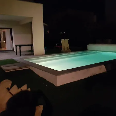 La Mazal, Bord De Mer, Piscine, Double Baignoire Balneo, Climatisation Sète